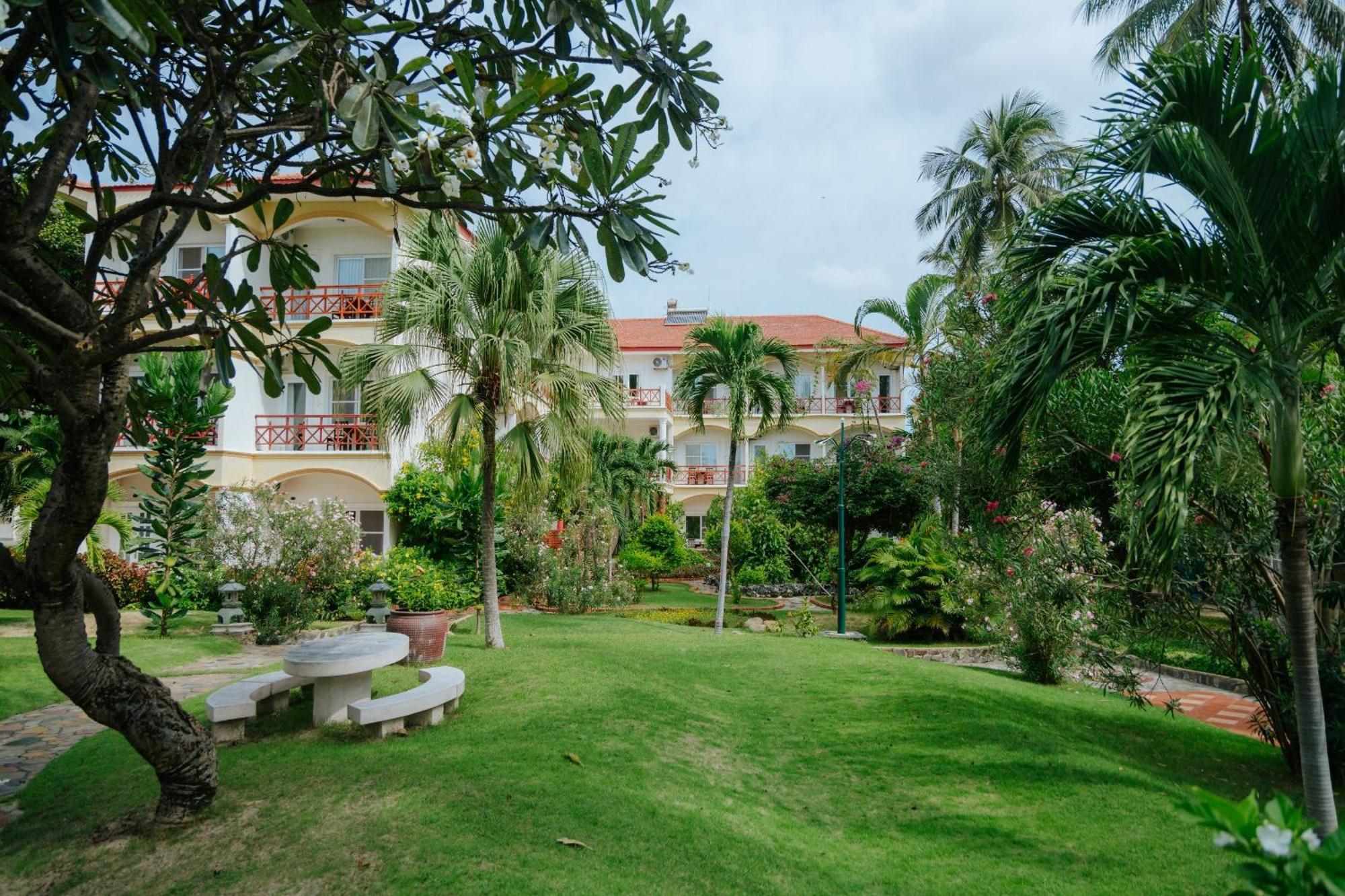 Le Aqua Resort & Spa Phan Thiet - Swiss Village Resort & Spa Mui Ne Dış mekan fotoğraf
